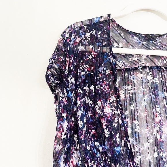 Lucky Brand Women’s Sleeveless Wrap Top Size M Floral Print Blue Sheer High Low - Picture 2 of 6